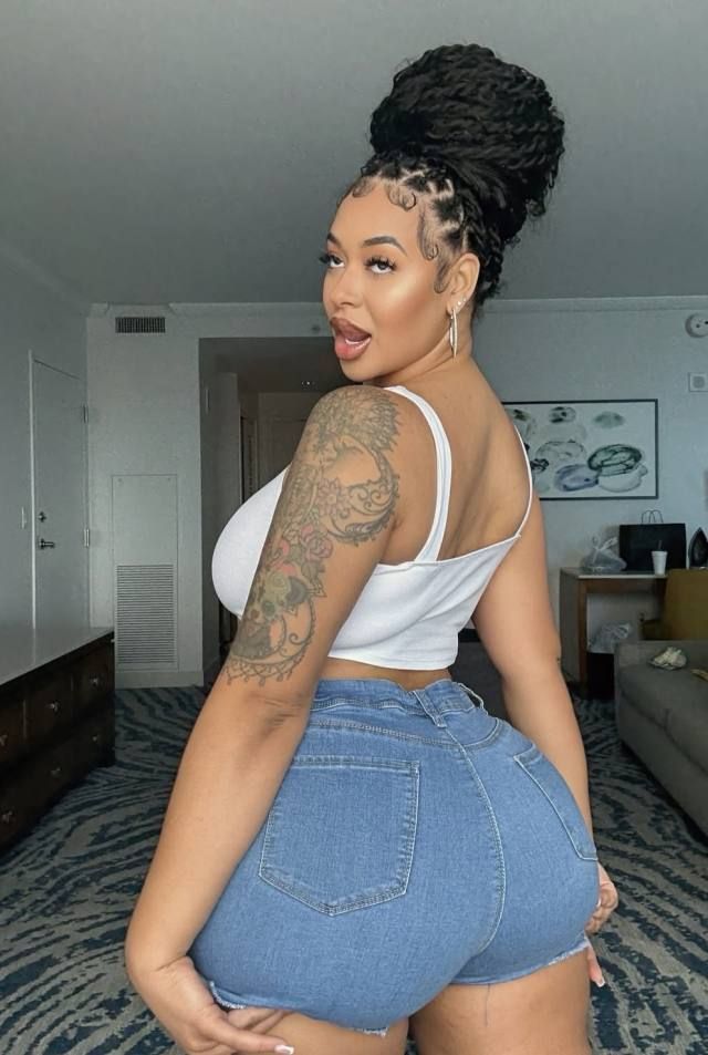 I sell alot of nasty content and do FaceTime fun that will masturbate you till you cumm - Image 2