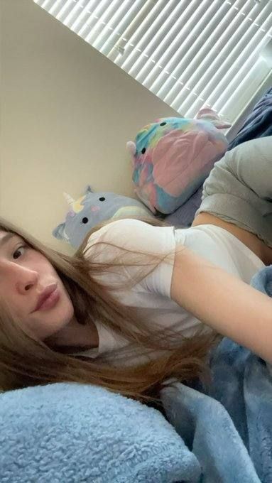 🔥🔥💦💦💦💦❤ I'm flirty😉 sexy😍 && fun🤪 🔥MY ** IS WET🥰COME AND ** ME ❤️Im the ultimate experience. 👑👸🏻White 🍃420 friendly - Image 2