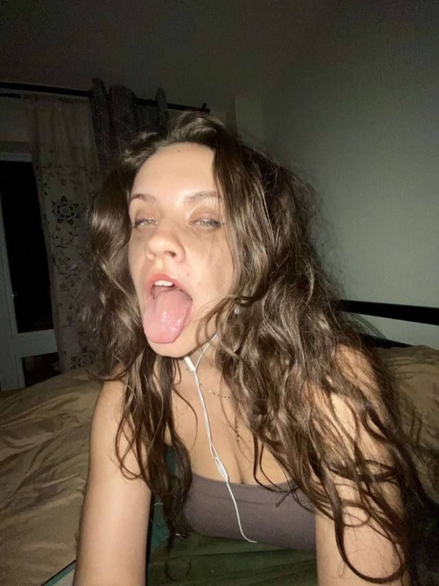 JUST FUN; NO PAYMENT REQUIRED.   SEXY SINGLE MOM AND LOOKING FOR FUN RIGHT AWAY.   It’s been long I’ve been with a man. I’m l - Image 3