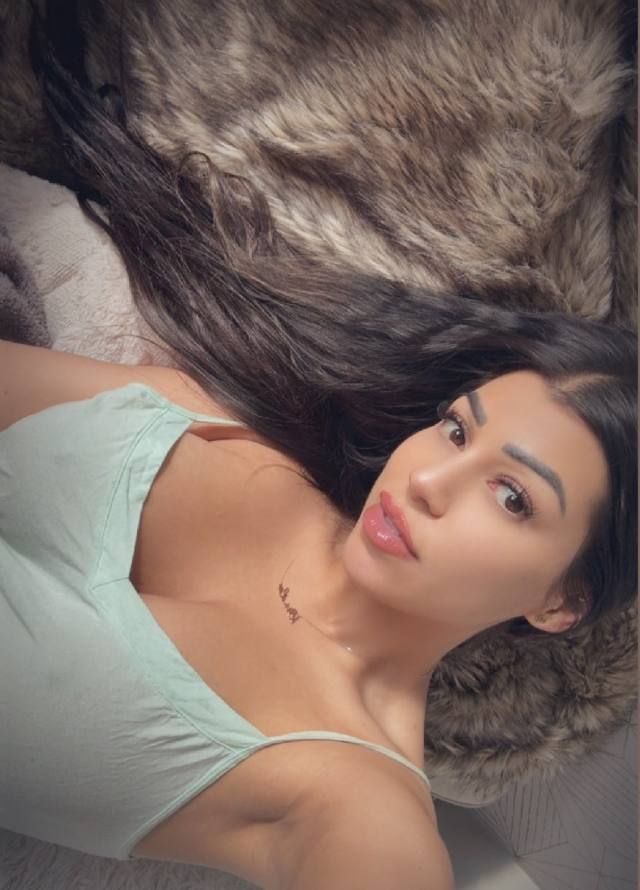 Am escort dear I’m available for sex and massage therapy at still available for sex chat FaceTime fun Dropbox mastubate video - Image 3