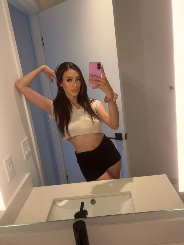 Sexy  🤗 Asian girl , I'm very discrete but can be very naughty 🤪 avail for Meet Up , Massage 😇, Cardate    Telegram(@her21t) - Image 2