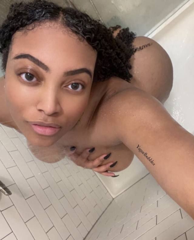 Horny wet pussy - Image 3