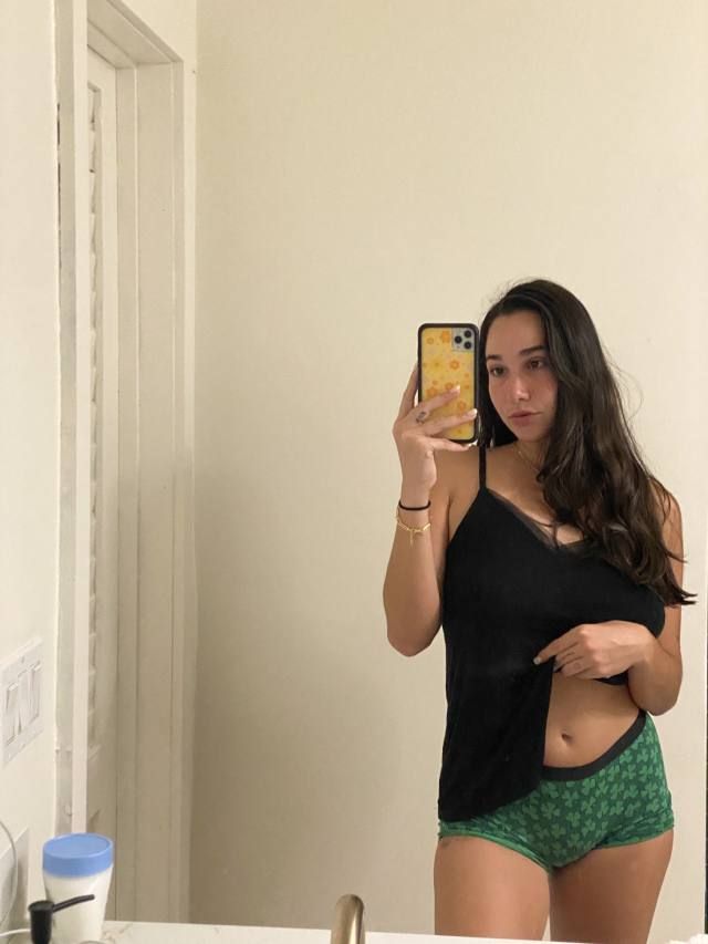 NO PAYMENT REQUIRED-SEXY SINGLE MOM AND LOOKING TO HAVE FUN I'm a sexy mom of two kids. A single mom and I'm very horny🍑🍑💦 - Image 2