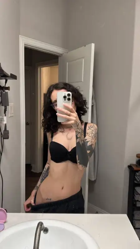 DOWN FOR LEGIT MEETUP 🍑💦, Hit me up - 2