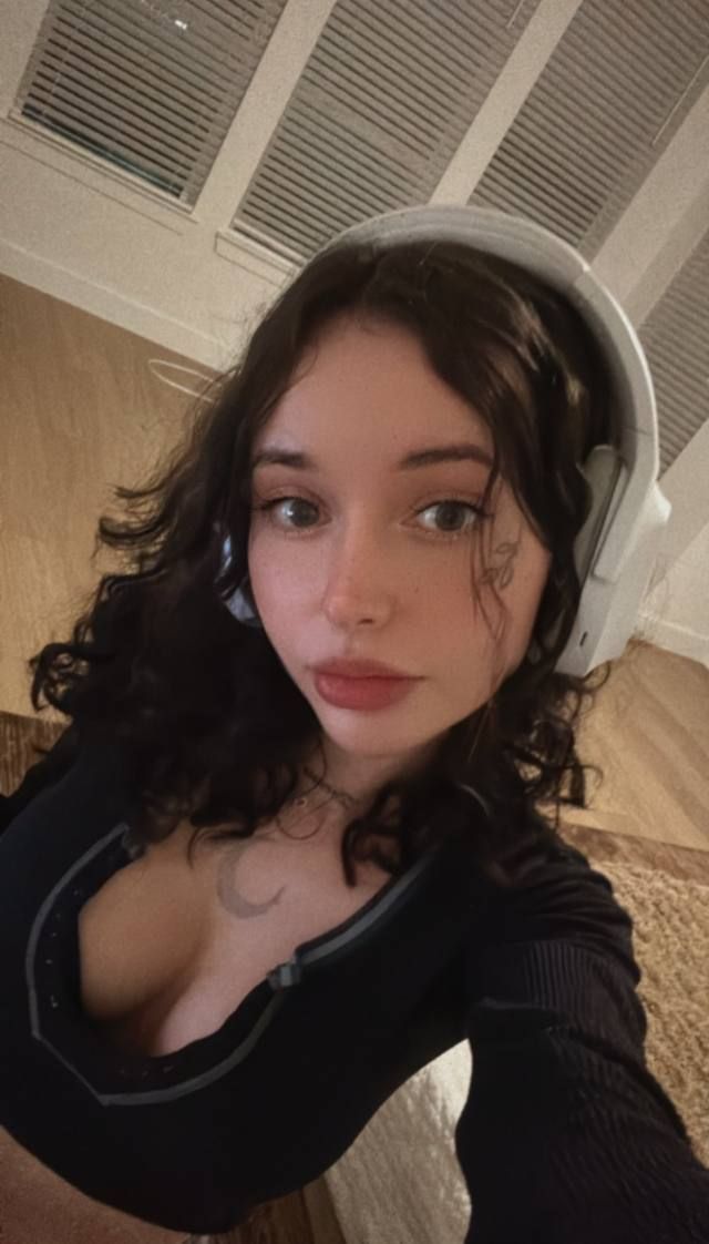 DOWN TO FUCK 💦 - Image 2