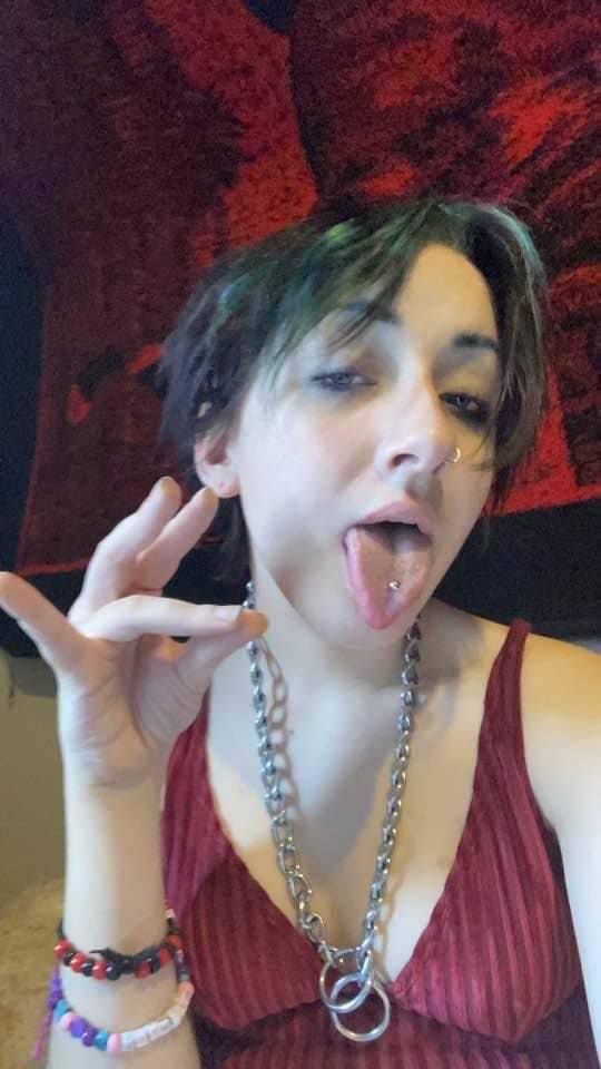 Hi guys💋✦️🖐✦ ,my name is Lucy I live alone in my home, an appointment time in a low rate including 💋 💦. 👅Dgoggy Style/👅69St - Image 2