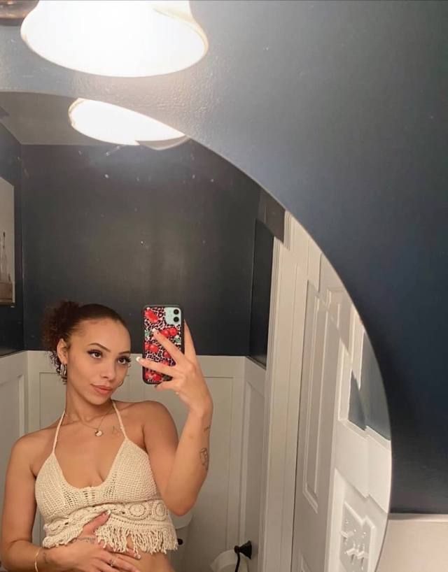 Sweet girl 🍆🍆🍆🔥🔥🔥 - Image 3