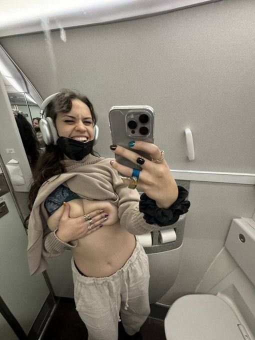 NEW AND JUICY ESCORT ( AVAILABLE FOR FUN ANYTIME ....😋❤️ - Image 3