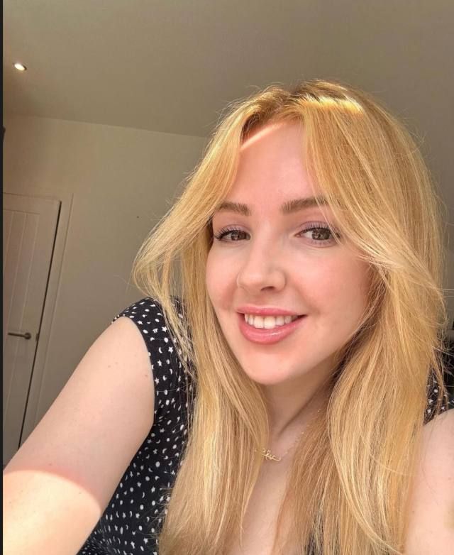 I’m available for your service - Image 3