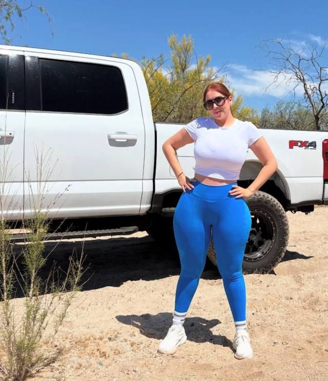 SINGLE HORNY MOM❤️❤️❤️ - Image 3