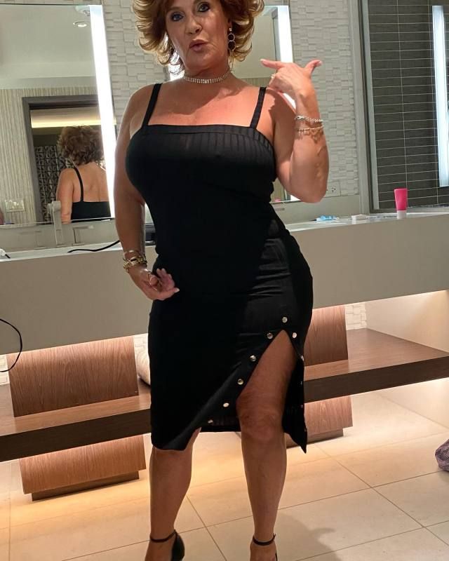 60+ Yrs RICH 💵 LONELY HORNY WIDOW Ready to satisfy 🍆💦 🍆🤤 💚 TIRED OF FAKE ADS ? I’m NEW HERE & REAL 😋 - Image 2