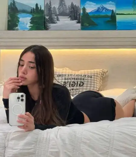 Hello it’s Scarlett available 🎆For Hookup🥰🥰 - 💋 READY TO ANY PLACE✅ 💎incall / outcall🚗 Car Fun 24/7 Text Me 16692**** - 3
