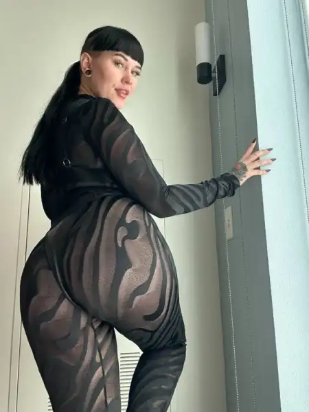 😈 NO MONEY REQUIRED🔥🔥 Craving a guy who actually knows how to work that dick 🍆just super horny😈Text me on 12318**** - 3
