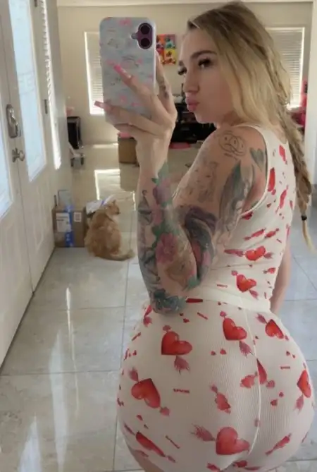 ESCORT AVAILABLE FOR HOOK UP NOW 🍑🍆💦 - 3
