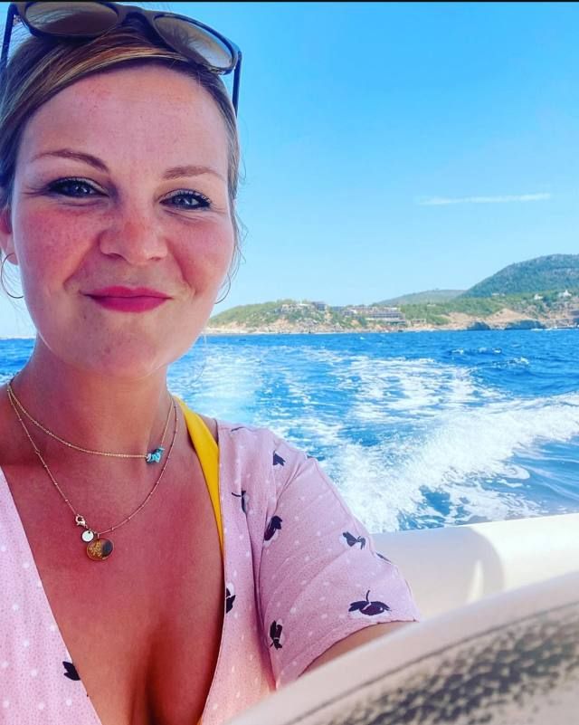 I’M SEPARATED WITH TWO KIDS LOOKING FOR FRIENDS WITH BENEFITS - Image 2