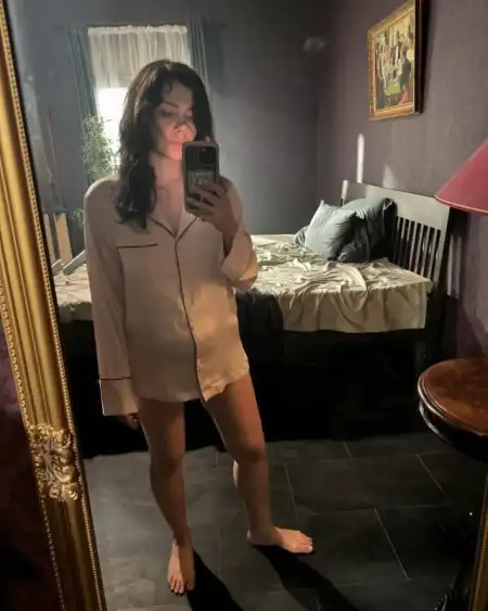 Sassy hot Bella - 3