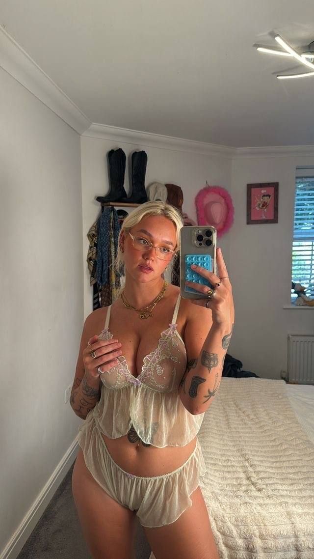 HOOKUP, I accept payment in person💰✅) Am DTF 🍆🍑💦👅INCALL/OUTCALL, Safety/money protection Assured …HMU ✍️…TEXT: - Image 3