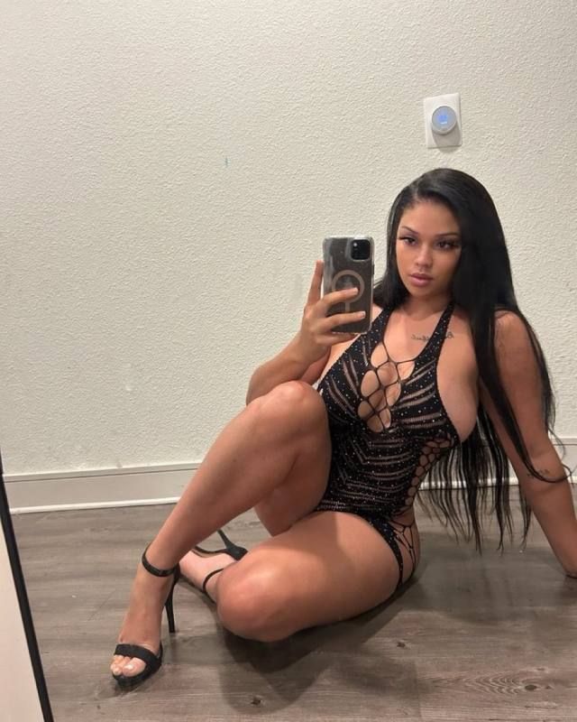 Sweet clean and I squirt a lot sweetie, Text me on  +1 (720) 720-0407💓hot sexy girl ready 4 u biggest tits ever💦🍑 sexy fun💋👅 - Image 2