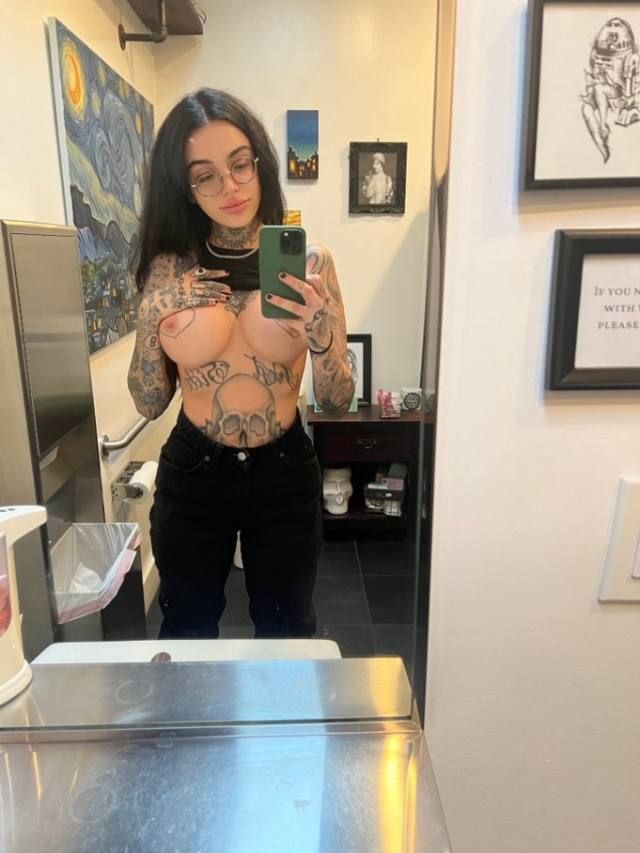 SNAPCHAT👻 CHERYLHORTO OR TEXT 5042250051 FOR FUN 👅 !!! 💦💦🍆🍆 👅👅🍑🍑 - Image 3