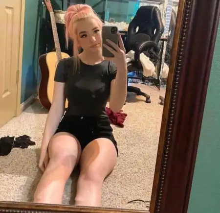 HOT 🥵 GIRL IN TOWN AVAILABLE FOR 😍BOTH INCALL 🥀🥰🥵AND OUTCALL💦🍒 - 3