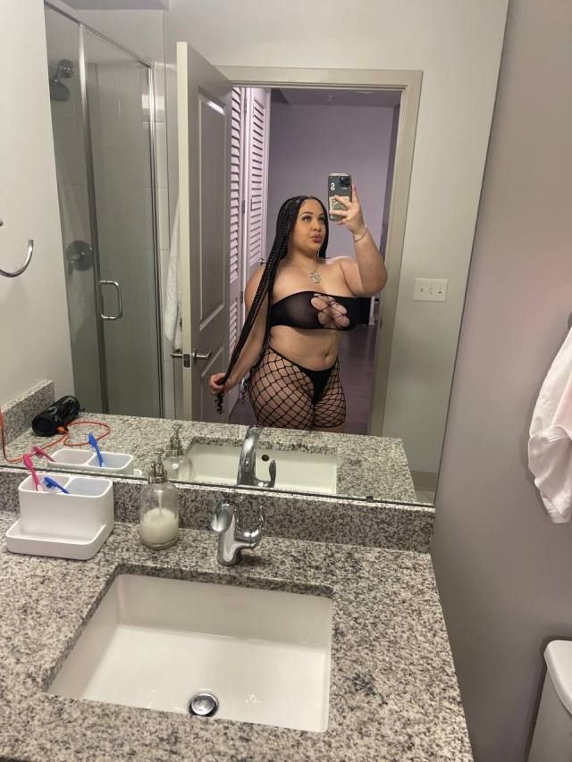 i'm available day&night. Incall or Outcall Available,car/hotel fun.✅Independent gorgeous 👅Pretty😾 wet pussy for you 😍 No cops - Image 2