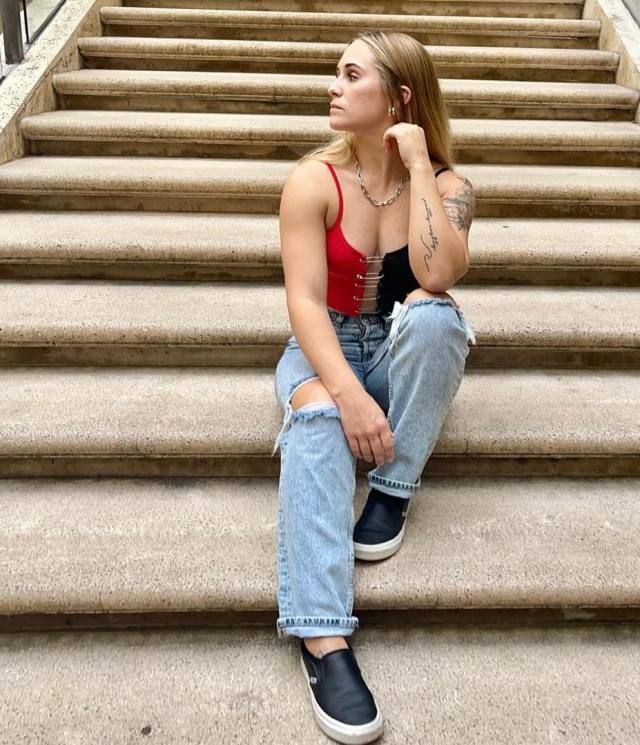 I’m not here for games, favors, or money — I’m a decent, self-sufficient woman and a dedicated medical practitioner - Image 3