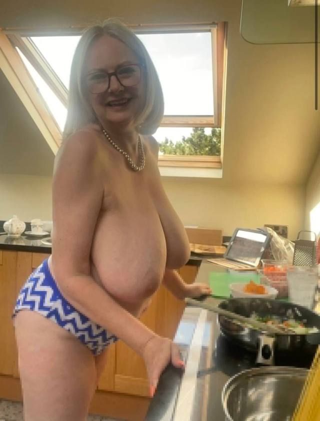 Your first time? hit me up as I handle shy 🙈 guy... 🥵🤩. +1 515-372-0706 - Image 3