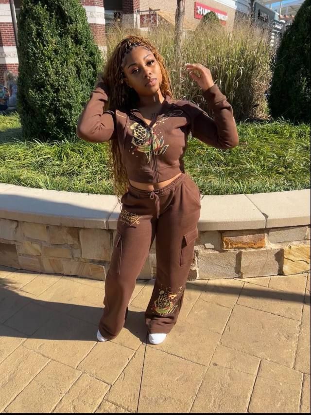 Friends with benefits needed - Image 3