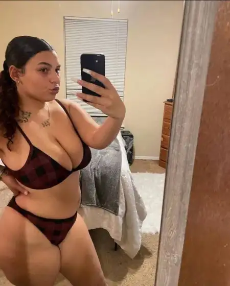 HOTTEST GIRL IN TOWN 🥵 AND SHES MORE THAN PERFECT 🥰... +12035386473. AVAILABLE AND READY !!