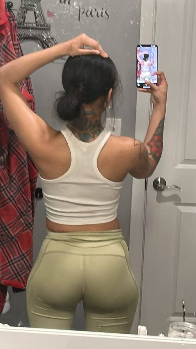 I'm available for hookup services incalls, outcalls cardate hotels: 420 friendly - Image 3