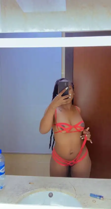 Very SWEET EBONY 🥵 AVAILABLE 👅 FOR HOOKUP  IM BLACK AND SWEET ❤️😍 Telegram: munalove606 signal: Munarose.25