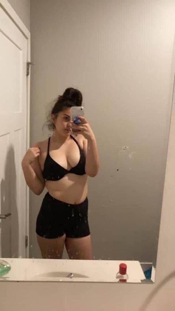 NO PAYMENT REQUIRED- SEXY SINGLE MOM FOR MEET AND FUCK AS LONG AS YOU KNOW HOW TO USE YOUR DICK 🍑🍑💦💦 🍆 - Image 2