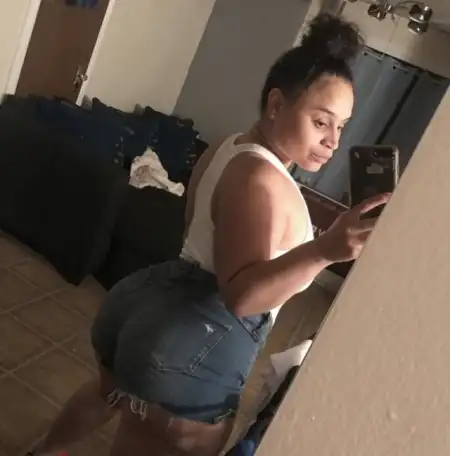 Hi Guys Am Jessica available now Come Smack it For Me 👋🏼 i Squirt💦 👅🥴 24/7 Available for Outcall, Incall,CarFun🚗 and FaceTime