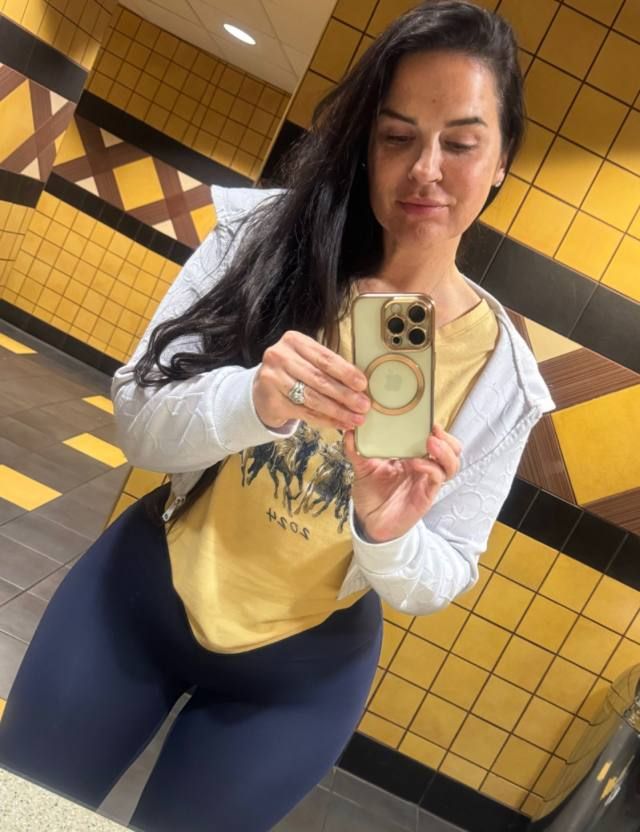 NO PAYMENT REQUIRED-SEXY SINGLE MOM AND LOOKING TO HAVE FUN I'm a sexy mom of two kids. A single mom and I'm very horny 🍑🍑💦 - Image 3