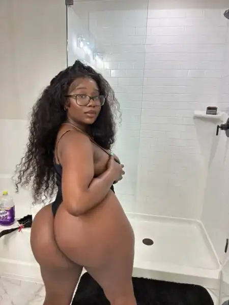 I’m down for hookup text me ❤️🍆👅🍑imma fuck you so good😊and satisfy you to your taste👅❤️🤩🍆💕