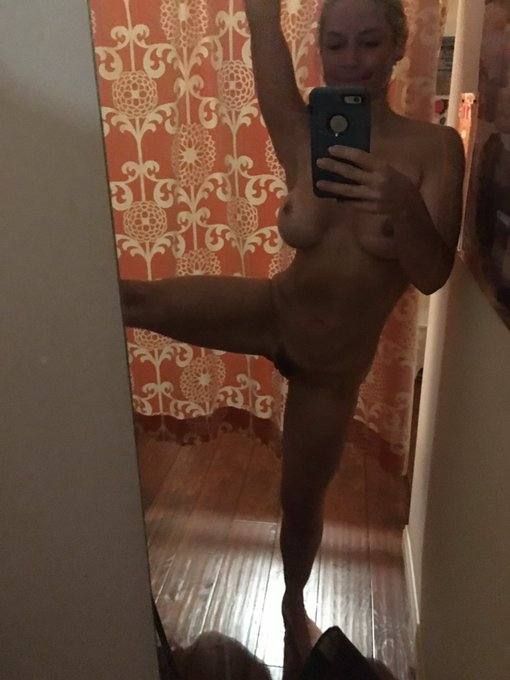 I ’m available for hookup i give good sex best rate and full satisfaction - Image 2