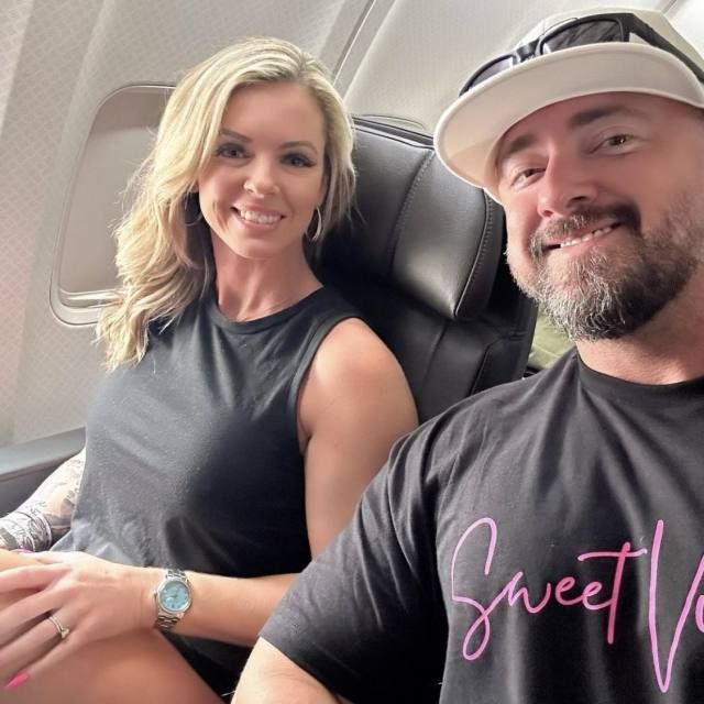 We are a couple seeking to pay a man $1,500 to have sex with me . Read description for more details about the arrangements - Image 2