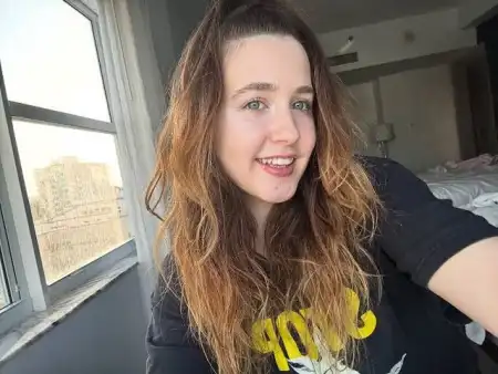 I’m available for fun - 3