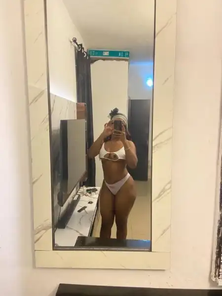 EBONY VERY MUCH 🥵 AVAILABLE 👅 FOR HOOKUP  IM BLACK AND SWEET ❤️😍 Telegram: munalove606 signal: Munarose.25