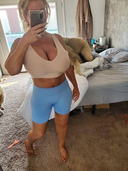 NO PAYMENT REQUIRED- SEXY SINGLE MOM AVAILABLE FOR MEET AND FUCK AS LONG AS YOU KNOW HOW TO USE YOUR DIVK 🍑🍑💦💦 - Image 3