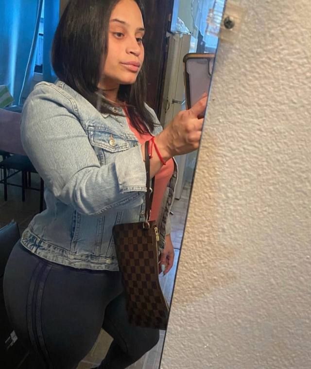 Text me right now +(917) 998-1289 Hey handsome daddy I’m available right now 👄Call me or text me  I'm available and ready 🥳to - Image 2