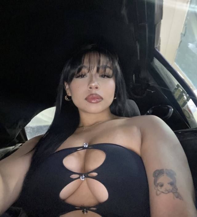 I'm Anna,I'm available for meetup fun add me on Snapchat @xxl_3010 or Text me 8502424354 on telegram @Ayybbe and on Twitter(X - Image 2