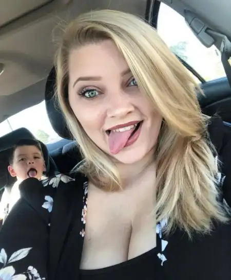 I’m Married With 3 Kids & My Husband Went For Business Trip & I Need A Man To Come Fuck Me While Husband Traveled - 2