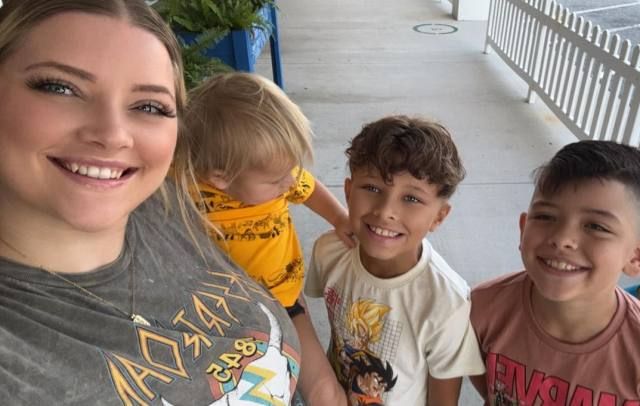 I’m Married With 3 Kids & My Husband Went For Business Trip & I Need A Man To Come Fuck Me While Husband Traveled - Image 3