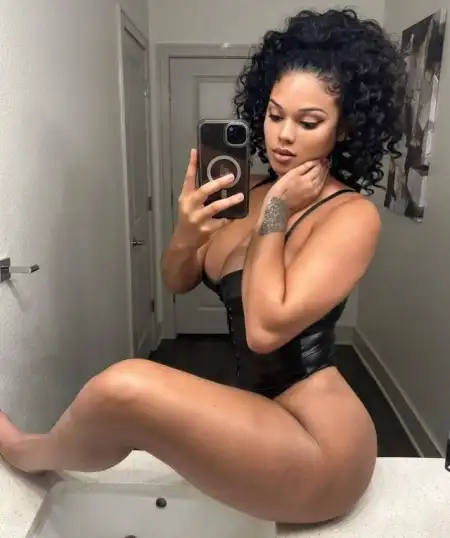 Sweet, clean and I squirt a lot sweetie. Text me for my price 🍷 (72072****💓hot sexy girl ready 4 u biggest tits ever💦🍑 💋 - 2