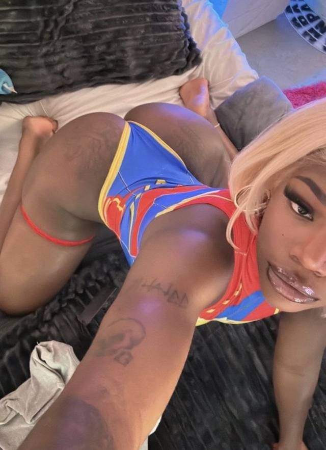 Black hot Single mom looking for a regular fuck mate game card for kid is all - Image 3