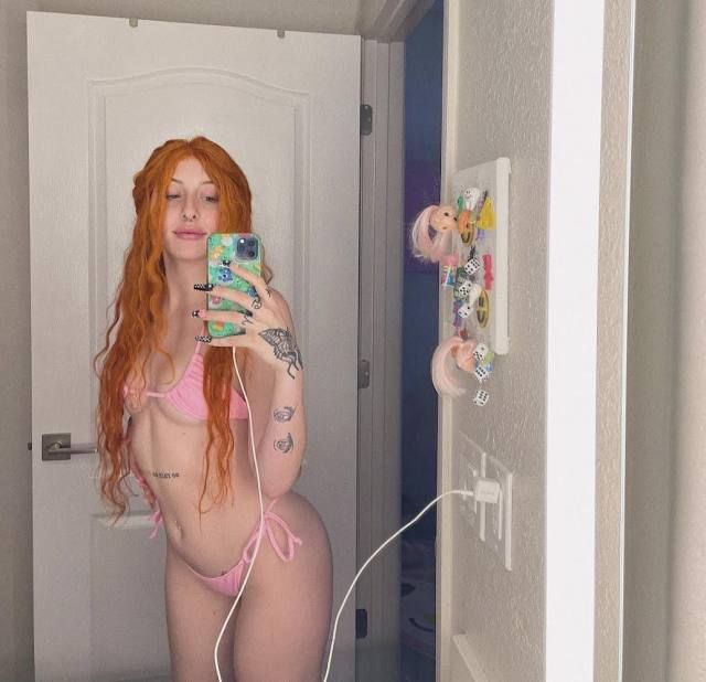 I’m down to fuck or meetups hmu on telegram:@shygirlmelp - Image 2