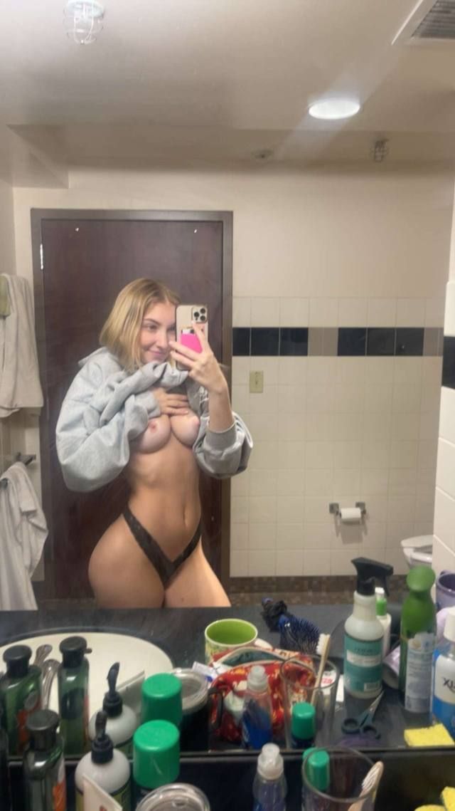 Hi,my name is kayla i am available for both incall and outcall come and have a taste text or call+16123569742 - Image 3