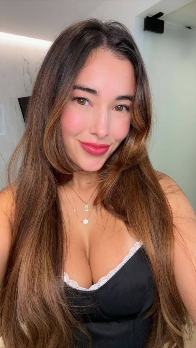 HMU 👻: ,if you’re down for nasty funs🥵💦 s*x hookup - Image 2