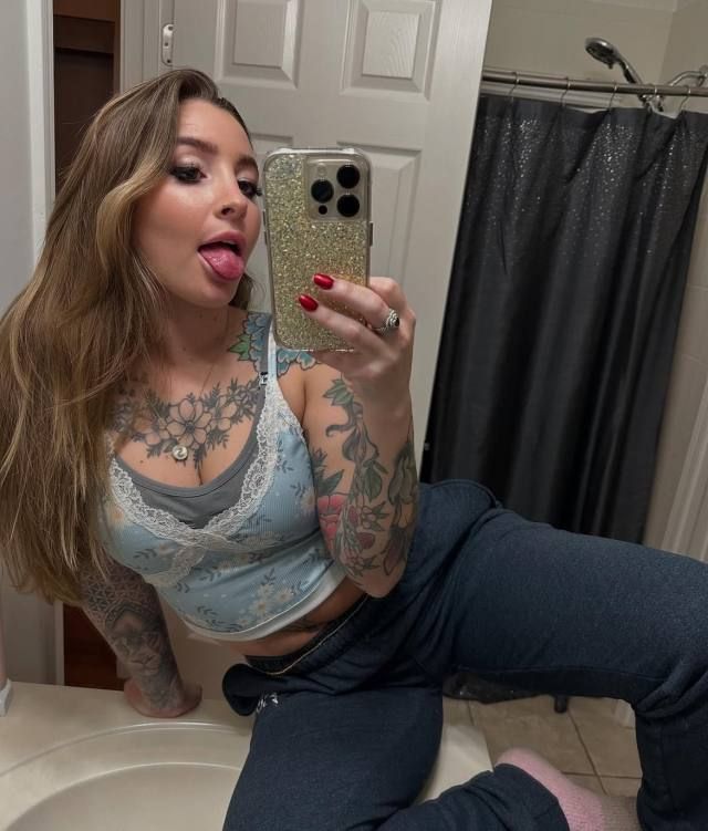 DOWN FOR HOOKUP SEX AND SELL ALL TYPES OF DRUGS AND DO MASSAGE 💆💝🥰🥰💖💖🧡🧡🧡🩷🩷🩷💋💋💋💋💋🥰🥰🥰🥰🥰🥰🥰❤️❤️❤️❤️❤️❤️❤️❤️ - Image 2